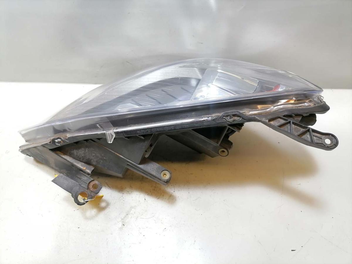 Opel Zafira B Scheinwerfer vorn rechts Halogen Bj.2006